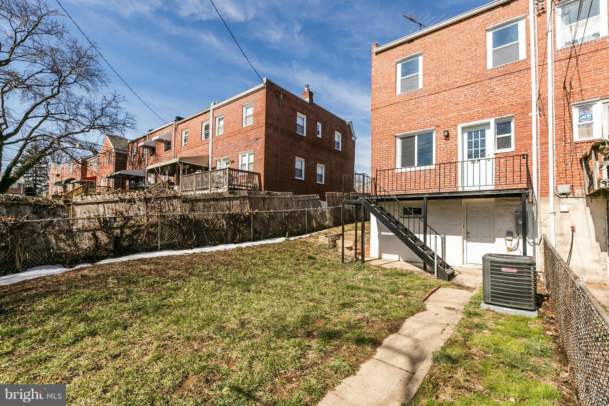 927 Coleridge Road Baltimore, MD 21229 - Photo 27 of 29 Exterior (Rear)