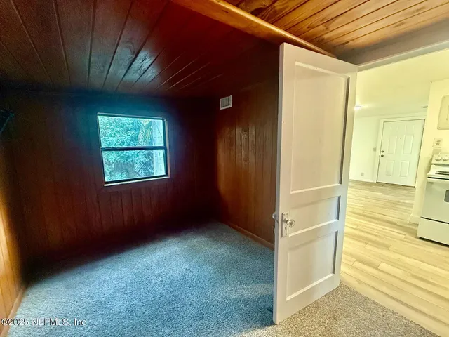 $1,150 | 1077 Willow Branch Avenue, Jacksonville, FL 32205