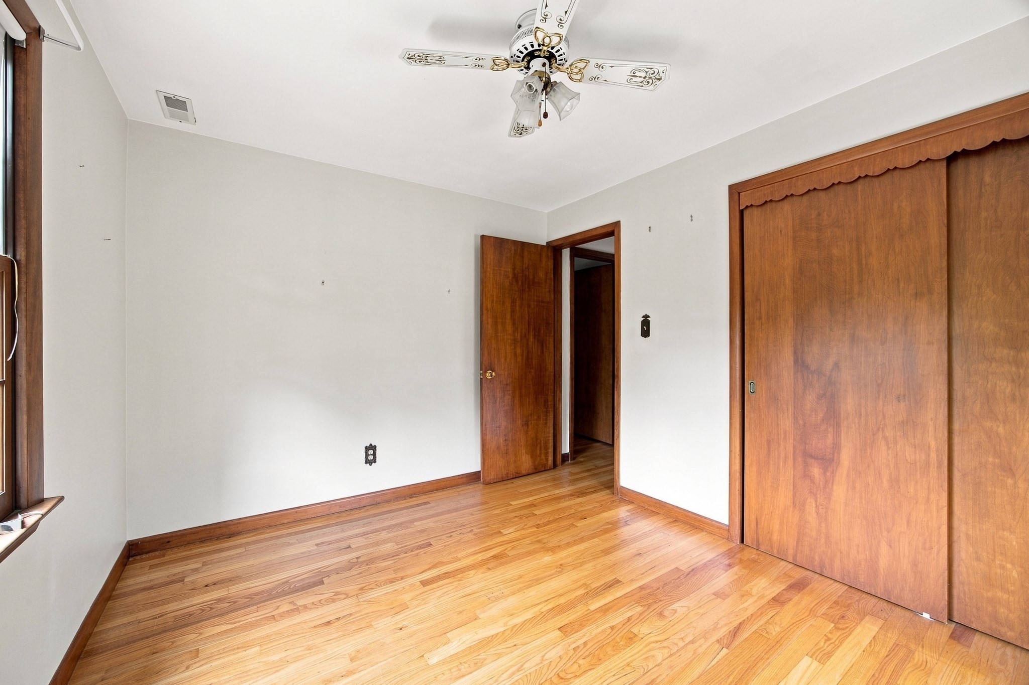 37 Charles Hill Road Holyoke, MA 01040 - Photo 18 of 32 Gallery Image 18