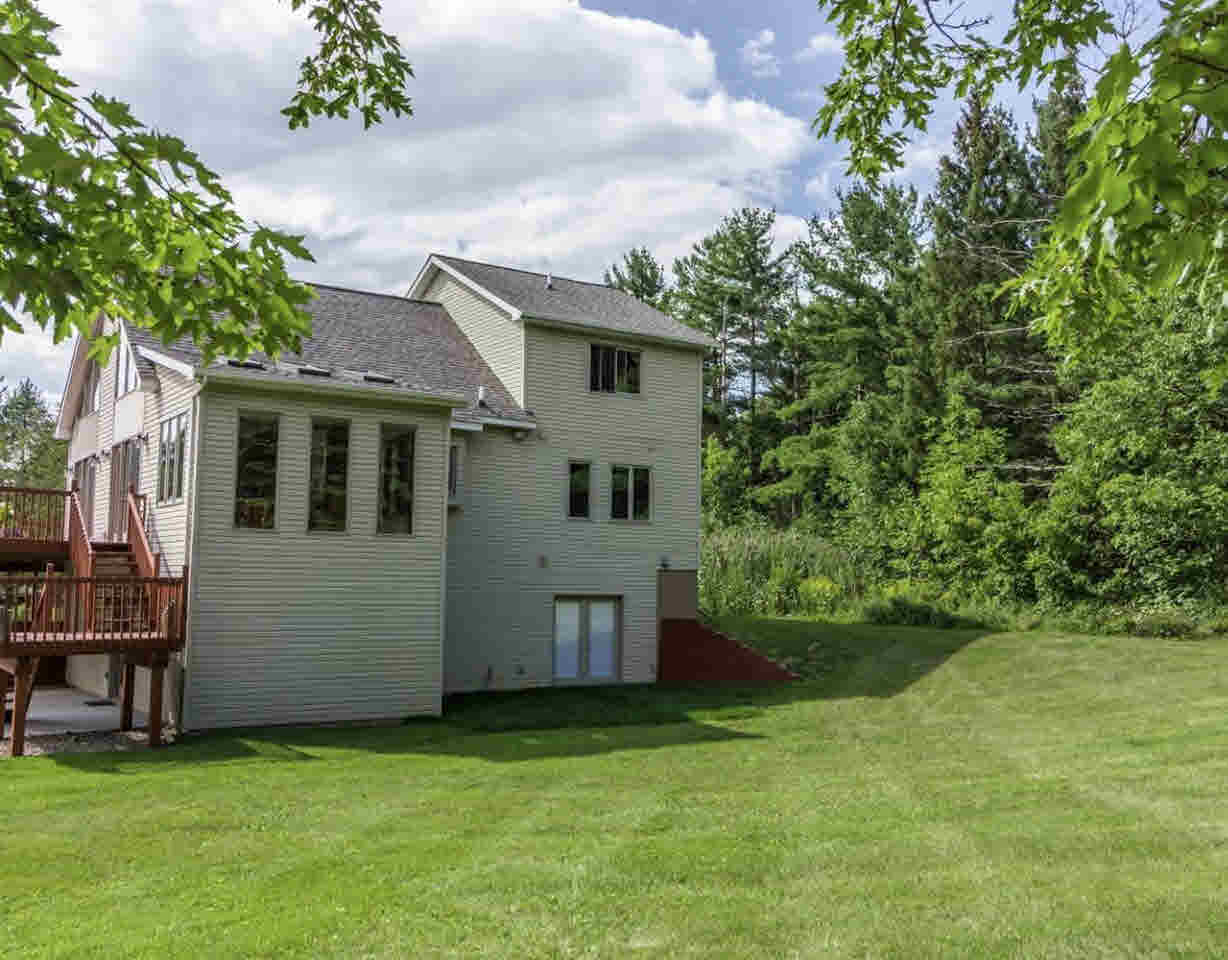 5572 Mabley Hill Road Fenton, MI 48430 - Photo 41 of 55 21361138-40.JPG