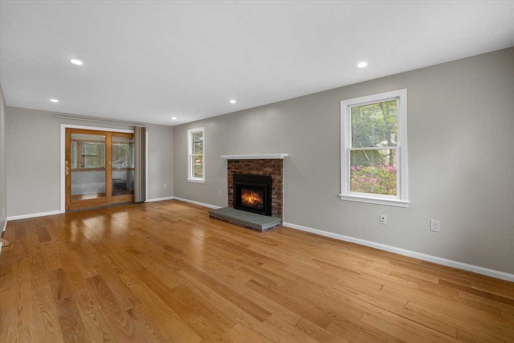 76 Woodridge Road Duxbury, MA 02332 - Photo 6 of 42