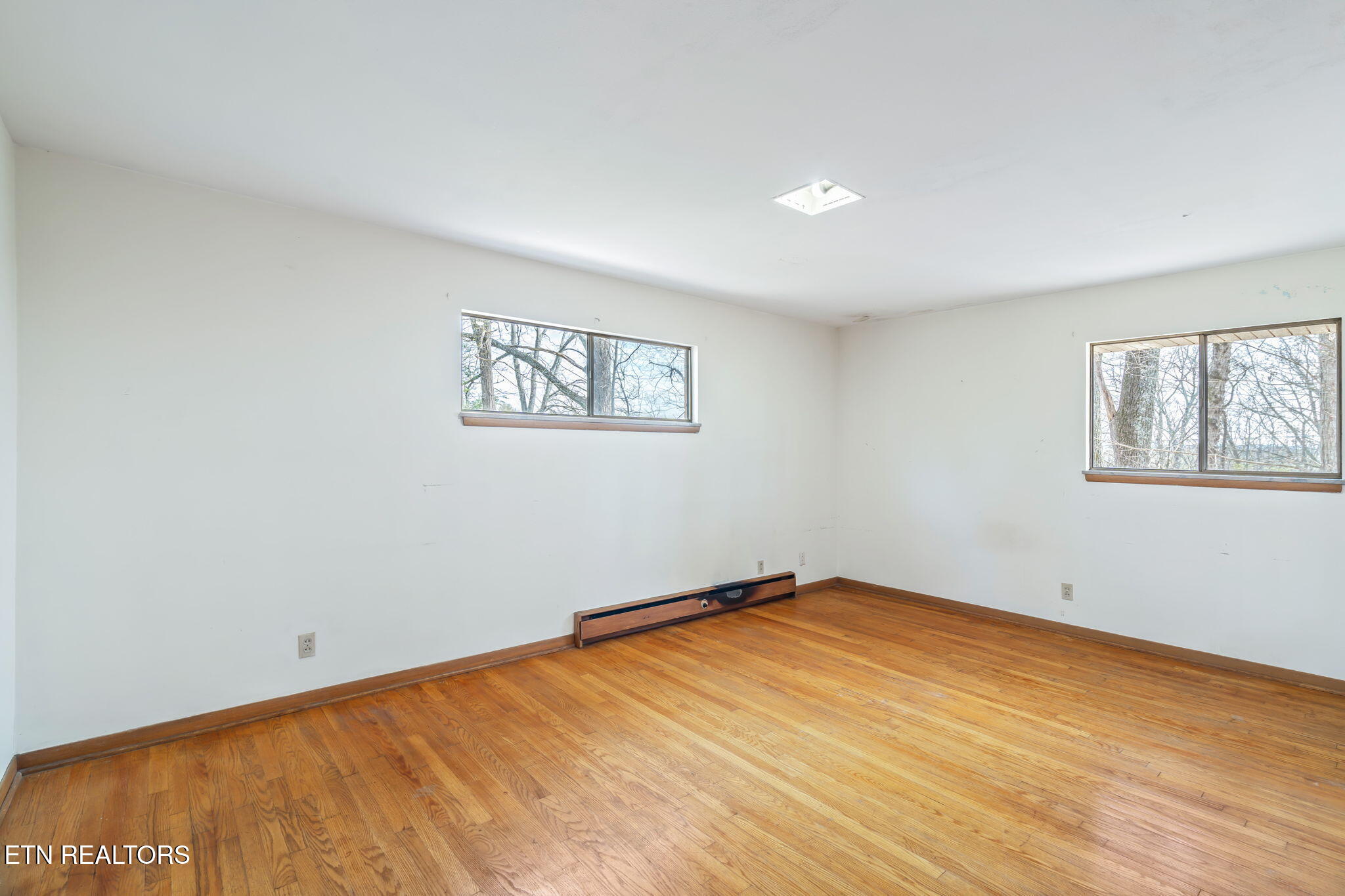 879 West Outer Drive Oak Ridge, TN 37830 - Photo 28 of 53 28-web-or-mls-879 W. Outer Drive-18
