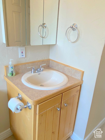 247 West 400 North, Unit 1 Moab, UT 84532 - Photo 20 of 27 Bathroom featuring vanity
