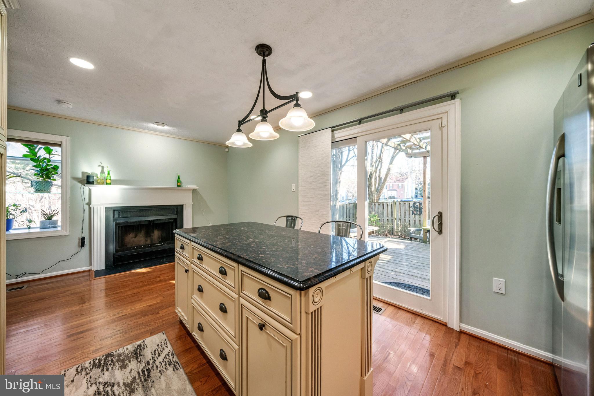 7251 Kousa Lane Springfield, VA 22152 - Photo 10 of 31 Sitting Room/ Breakfast room w/ greenhouse window
