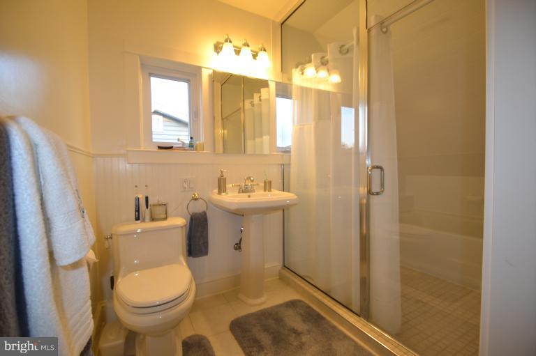 615 Murdock Road Baltimore, MD 21212 - Photo 12 of 28 Bath