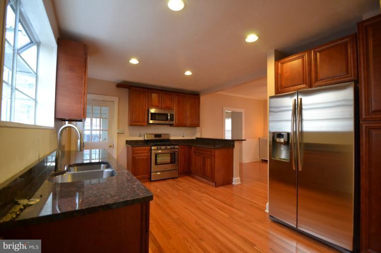 615 Murdock Road Baltimore, MD 21212 - Photo 9 of 28 Kitchen