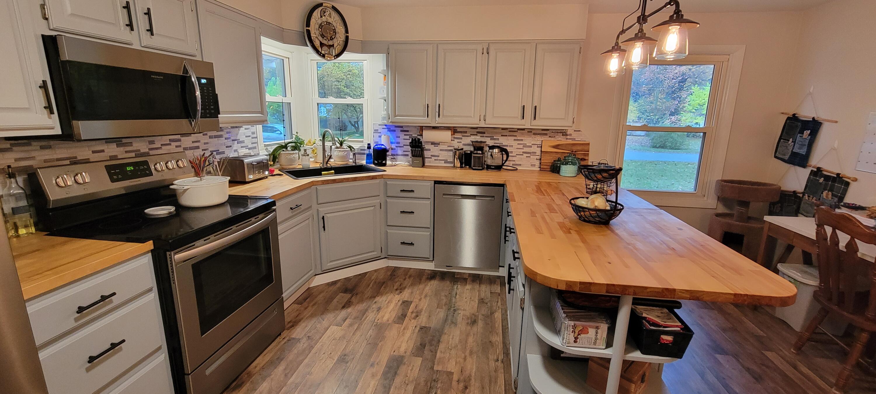 1340 Anna Road Muskegon, MI 49445 - Photo 4 of 28 20231027_152750