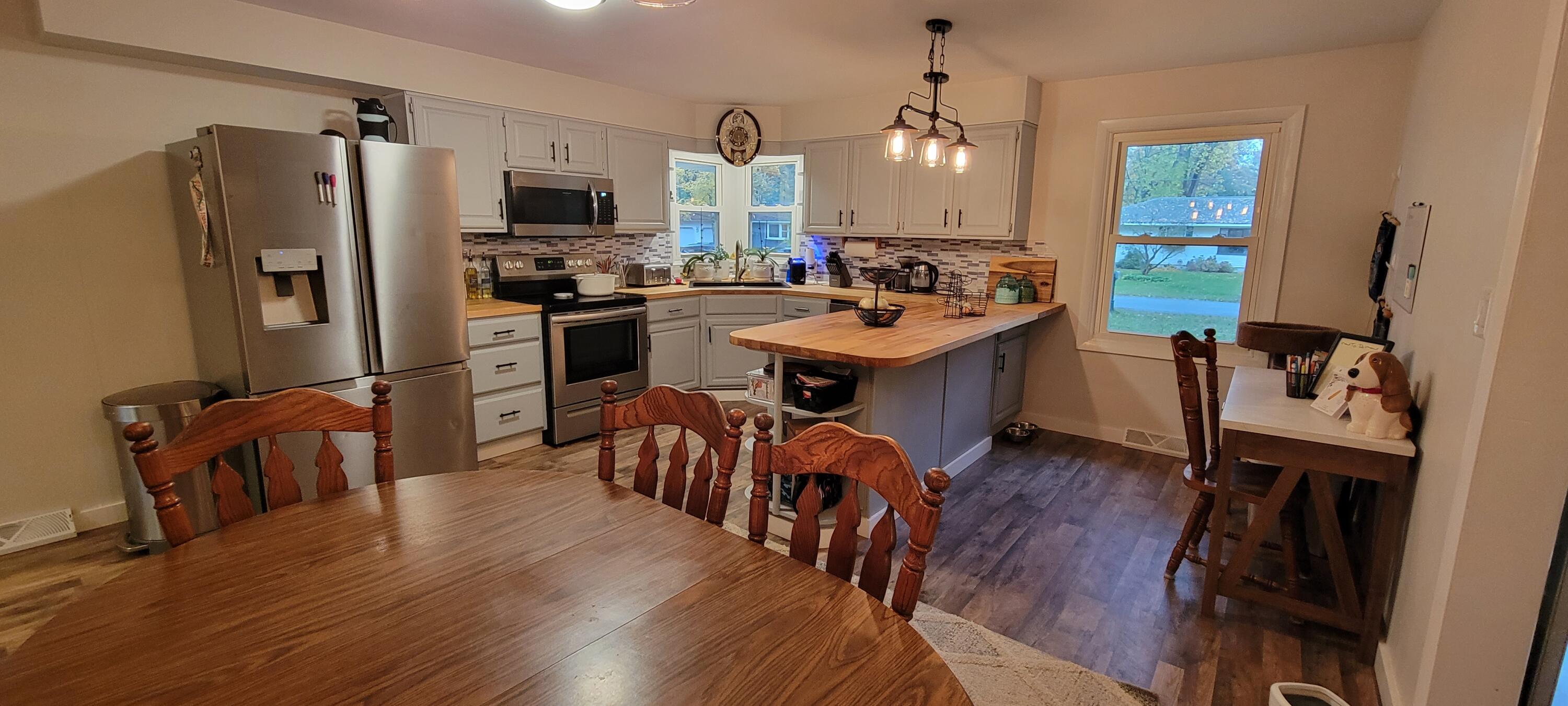 1340 Anna Road Muskegon, MI 49445 - Photo 5 of 28 20231027_152817