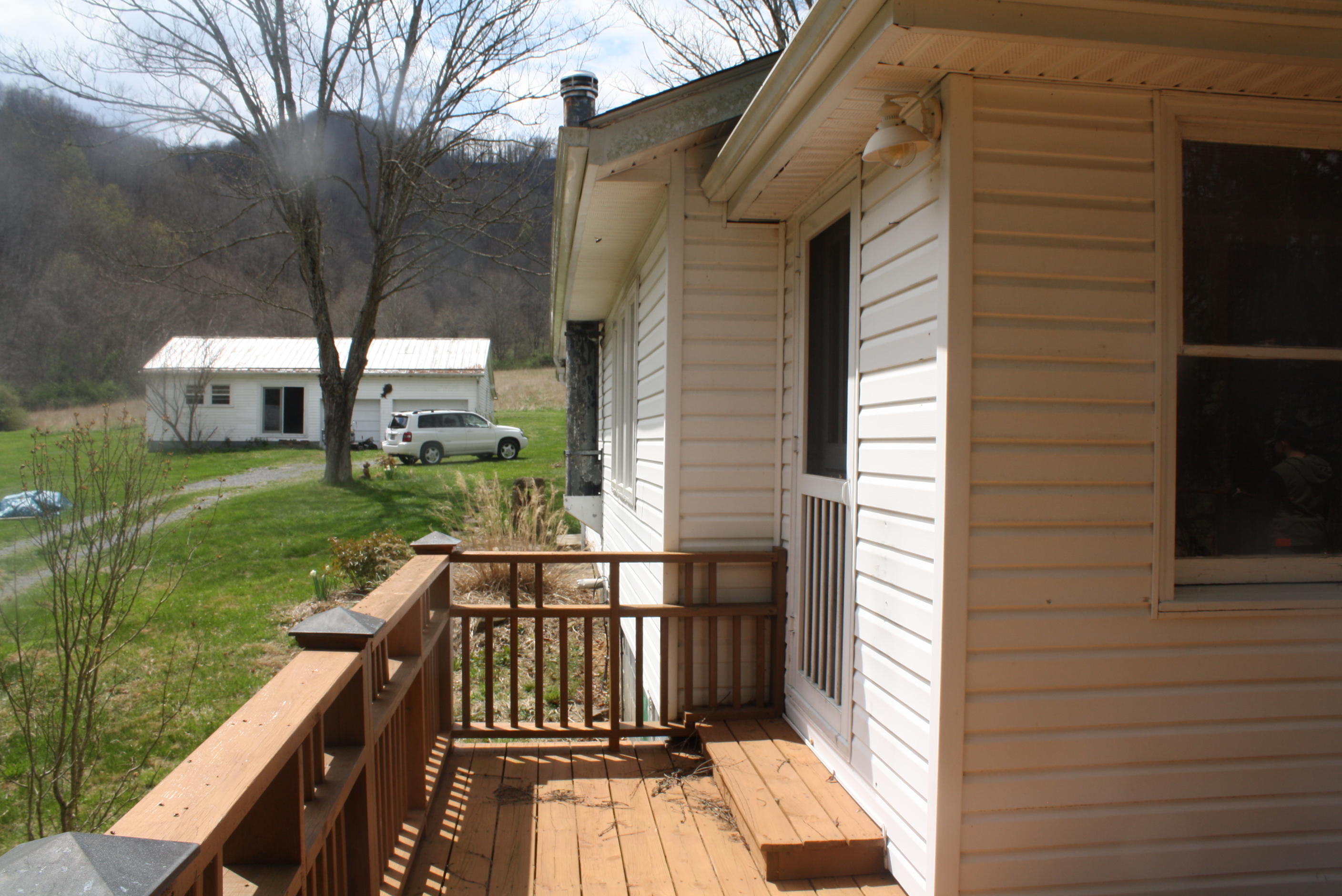 722 East Woodrumtown Road Hinton, WV 25951 - Photo 10 of 145 Gallery Image 10