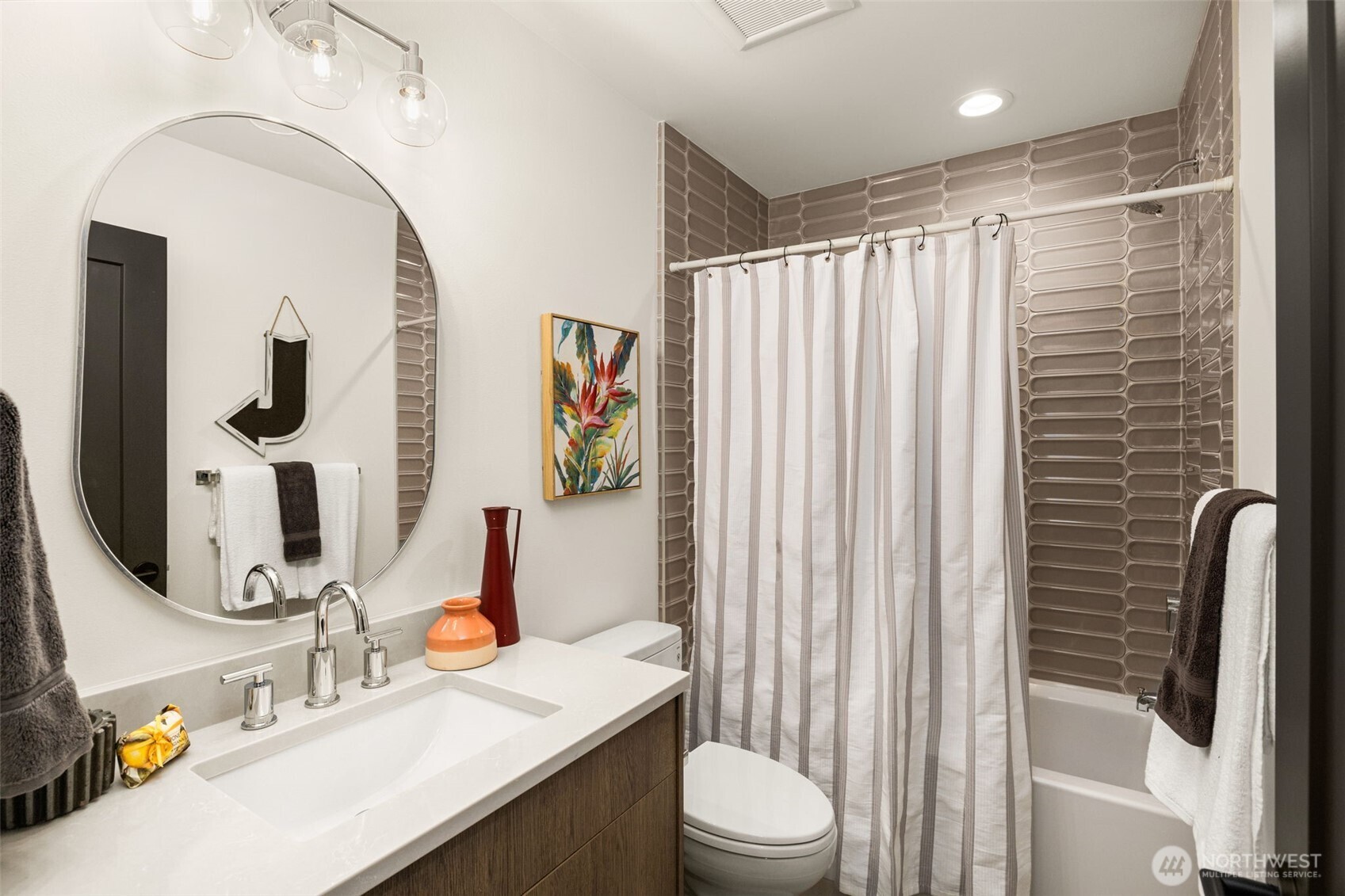 113 24th Avenue East, Unit B Seattle, WA 98112 - Photo 26 of 33