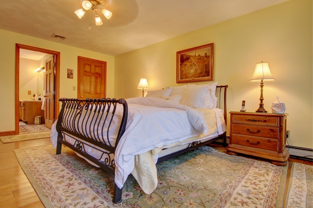 3699 Diamond Hill Road Cumberland, RI 02864 - Photo 15 of 29