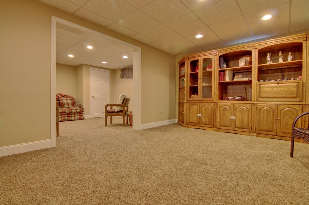 3699 Diamond Hill Road Cumberland, RI 02864 - Photo 20 of 29