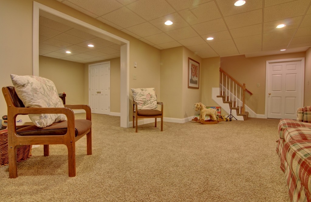 3699 Diamond Hill Road Cumberland, RI 02864 - Photo 22 of 29
