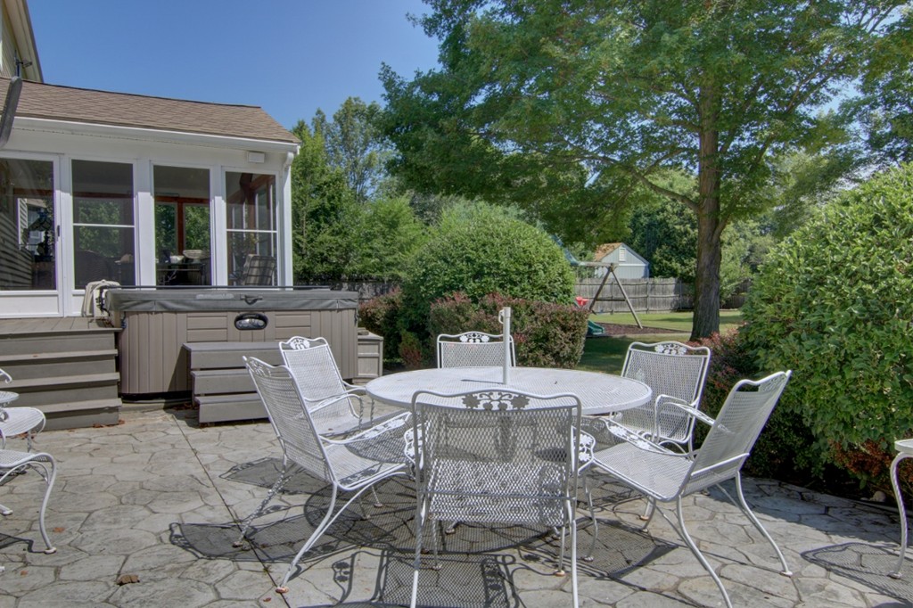 3699 Diamond Hill Road Cumberland, RI 02864 - Photo 25 of 29