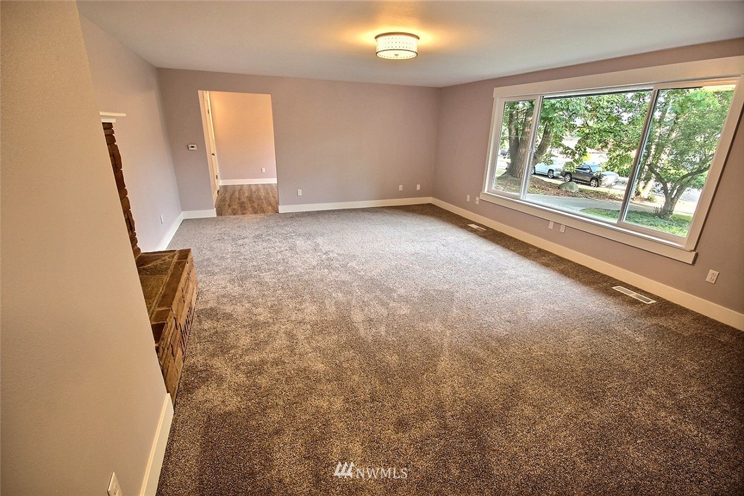 20238 Southeast 152nd Street Renton, WA 98059 - Photo 11 of 25 Gallery Image 11