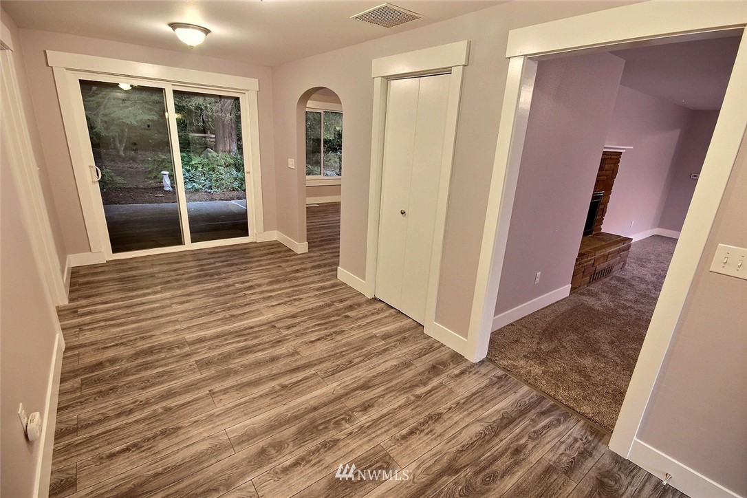 20238 Southeast 152nd Street Renton, WA 98059 - Photo 14 of 25 Gallery Image 14