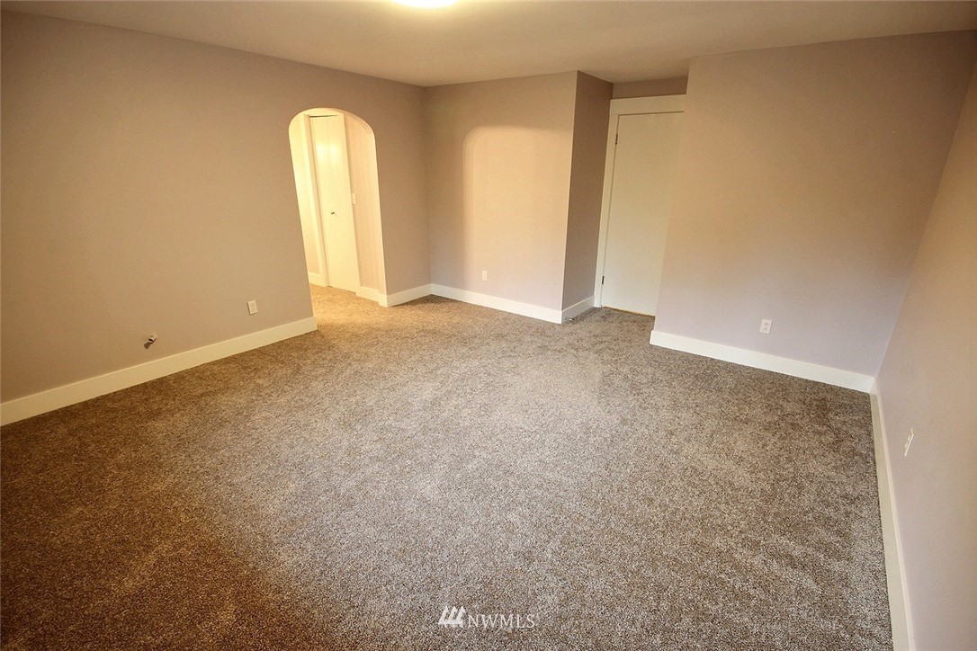 20238 Southeast 152nd Street Renton, WA 98059 - Photo 16 of 25 Gallery Image 16