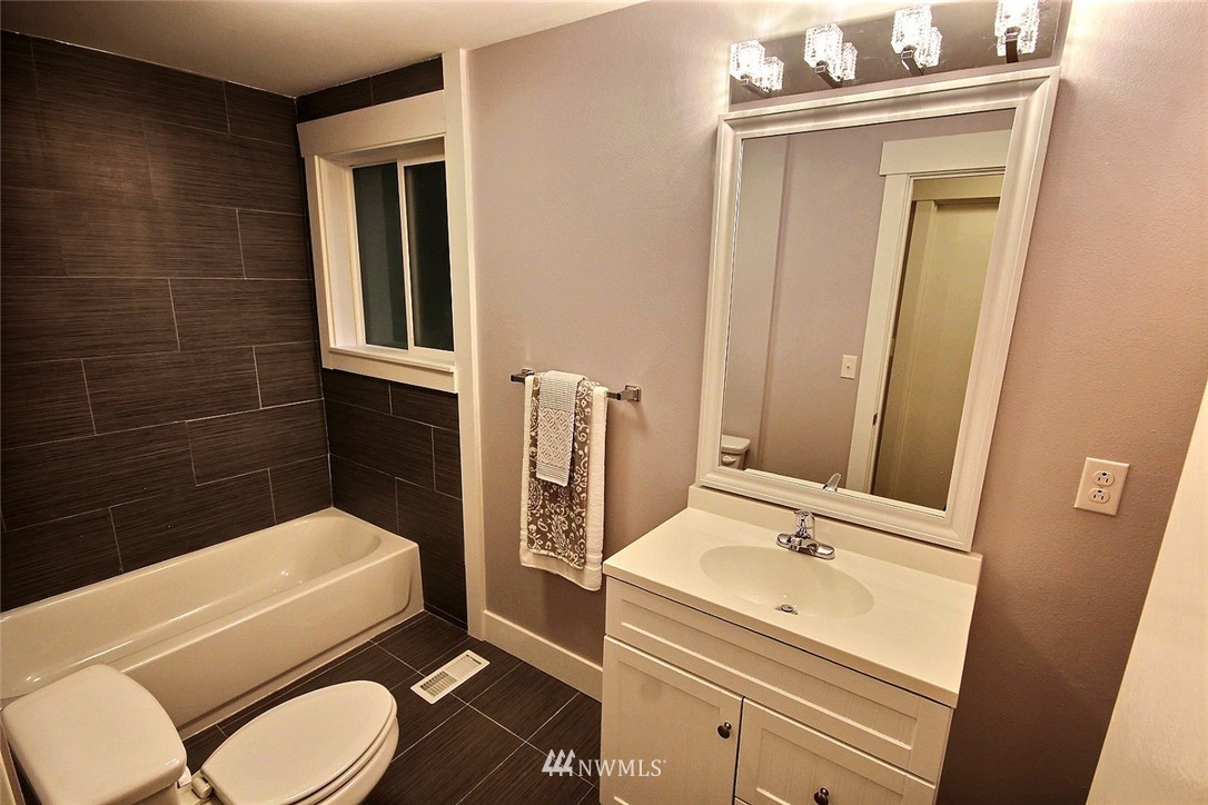 20238 Southeast 152nd Street Renton, WA 98059 - Photo 20 of 25 Gallery Image 20