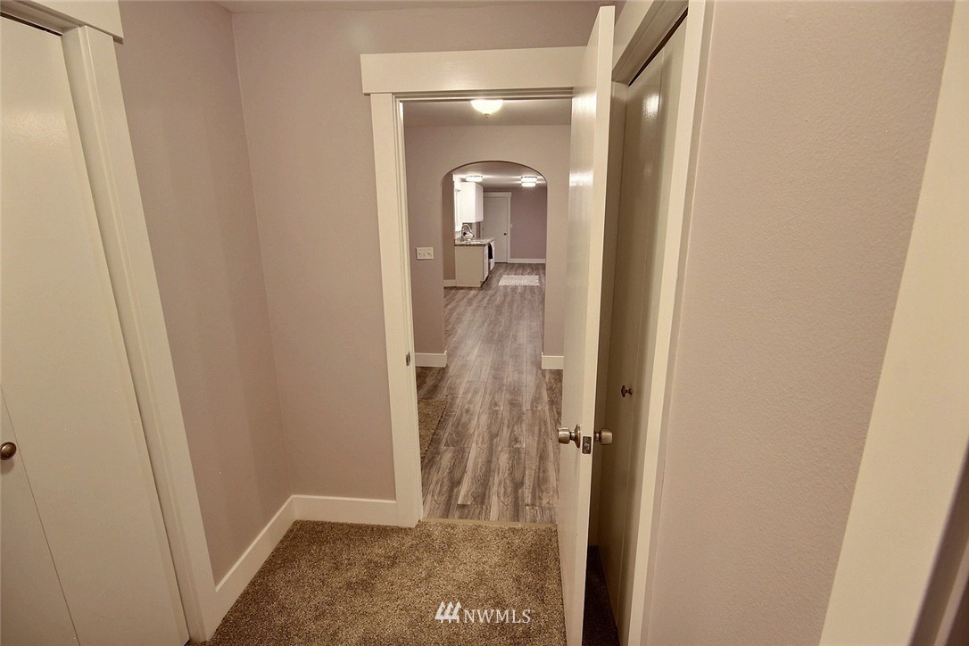 20238 Southeast 152nd Street Renton, WA 98059 - Photo 8 of 25 Gallery Image 8