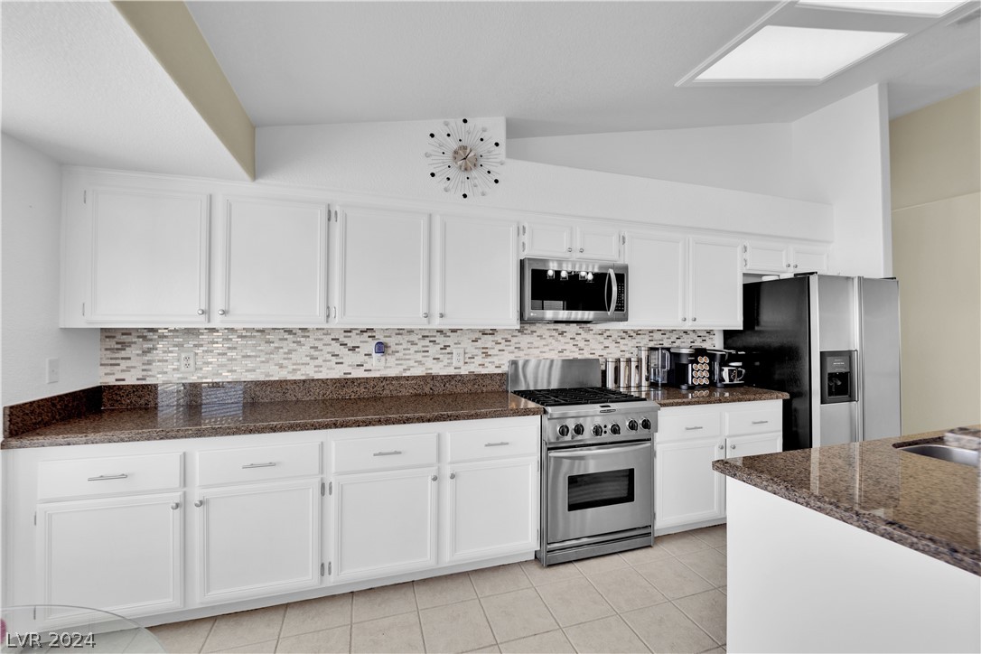 1036 Juniper Ridge Avenue Henderson, NV 89015 - Photo 18 of 55 Gallery Image 18