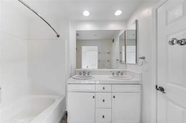 $4,300 | 814 Silk Tree, Irvine, CA 92606