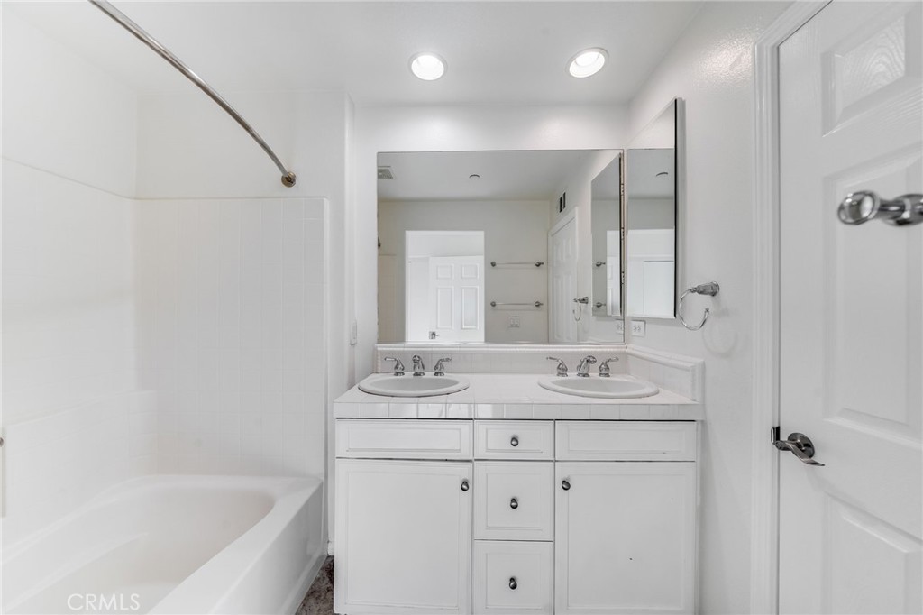 814 Silk Tree Irvine, CA 92606 - Photo 22 of 32