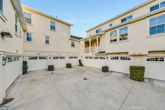 $4,300 | 814 Silk Tree, Irvine, CA 92606