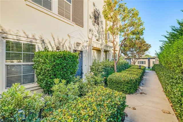 $4,300 | 814 Silk Tree, Irvine, CA 92606