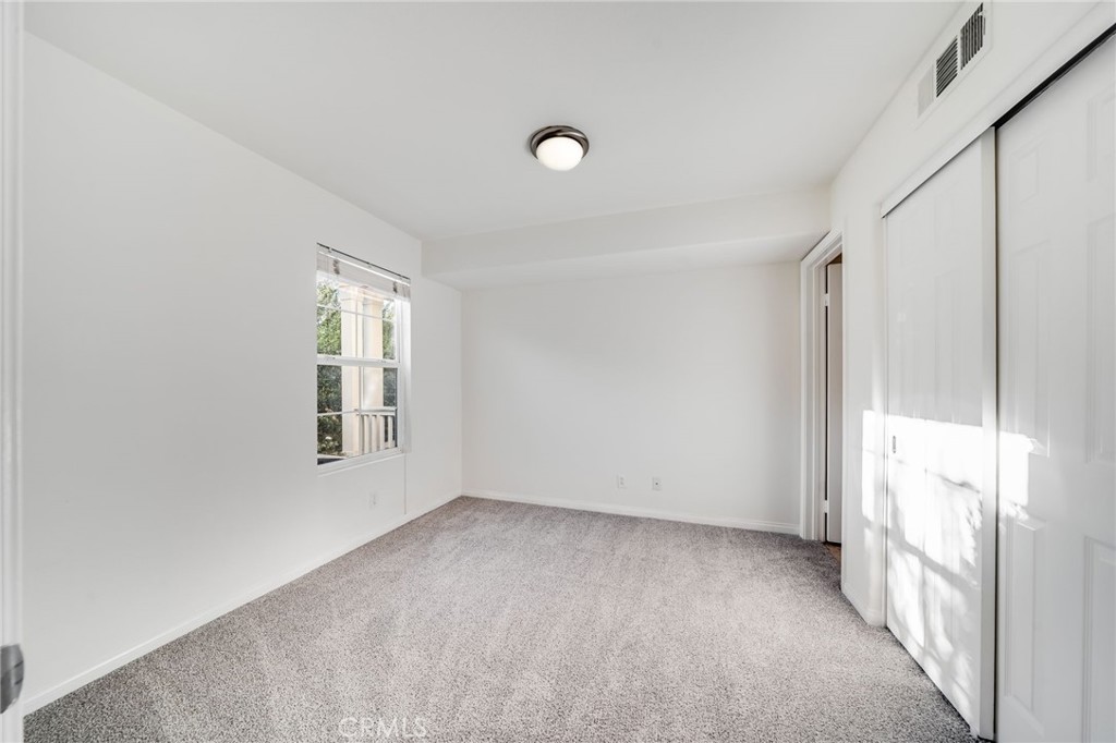 814 Silk Tree Irvine, CA 92606 - Photo 4 of 32