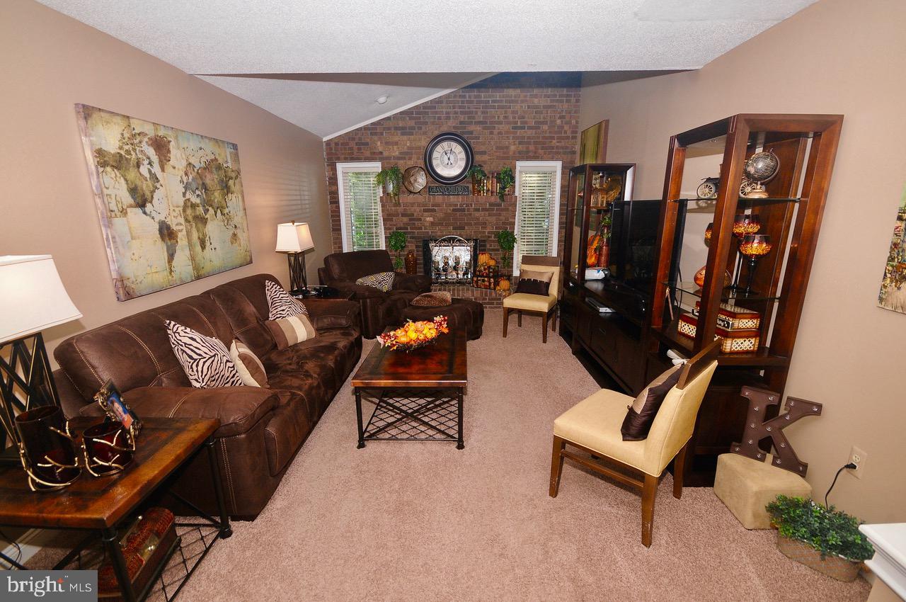 3152 Klockner Road Trenton, NJ 08690 - Photo 16 of 48 Family Room