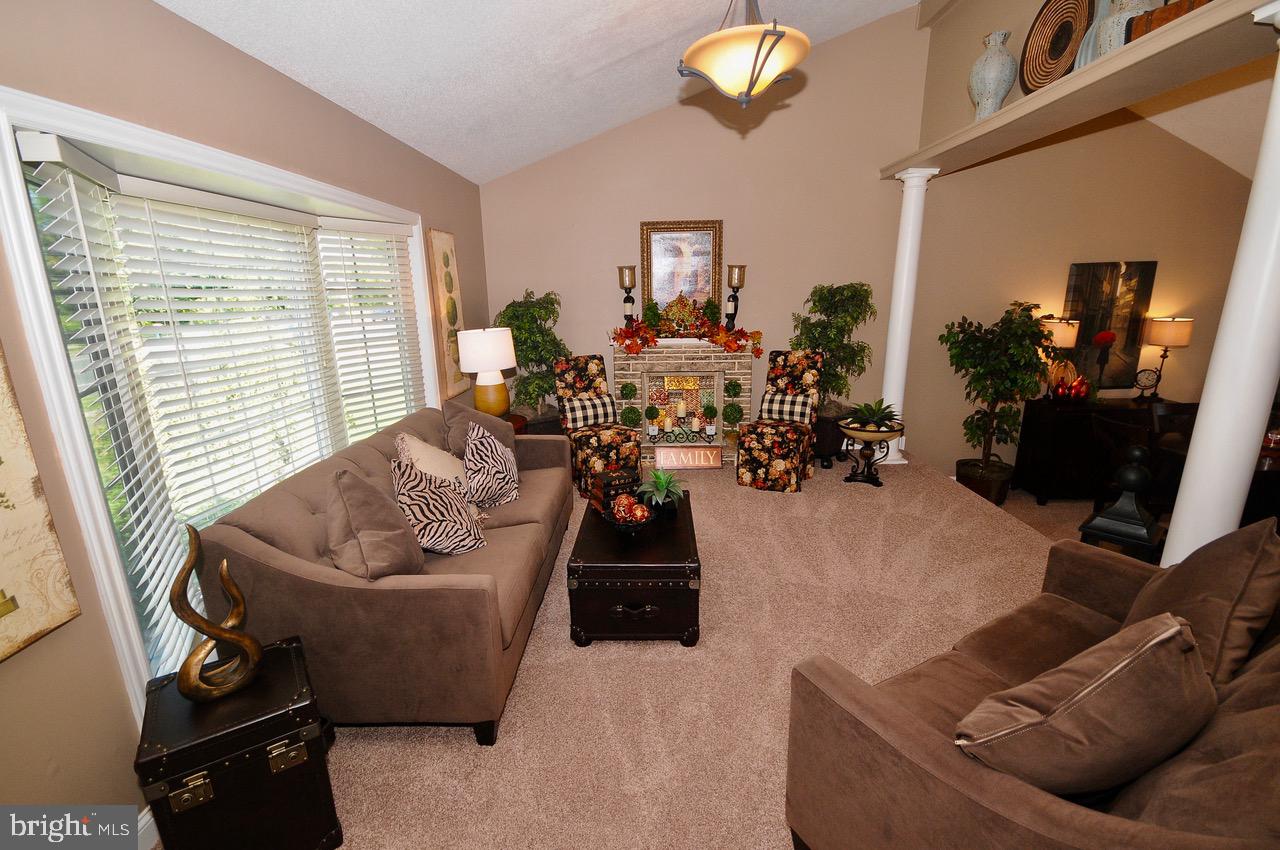 3152 Klockner Road Trenton, NJ 08690 - Photo 21 of 48 Living Room