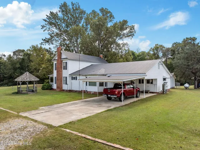 $399,900 | 1870 Bobby Roberson Road, Williamston, NC 27892