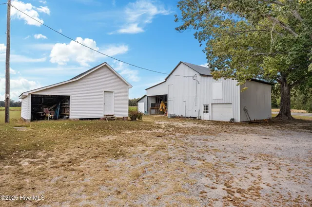 $399,900 | 1870 Bobby Roberson Road, Williamston, NC 27892
