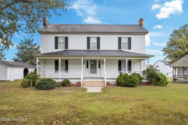 $399,900 | 1870 Bobby Roberson Road, Williamston, NC 27892