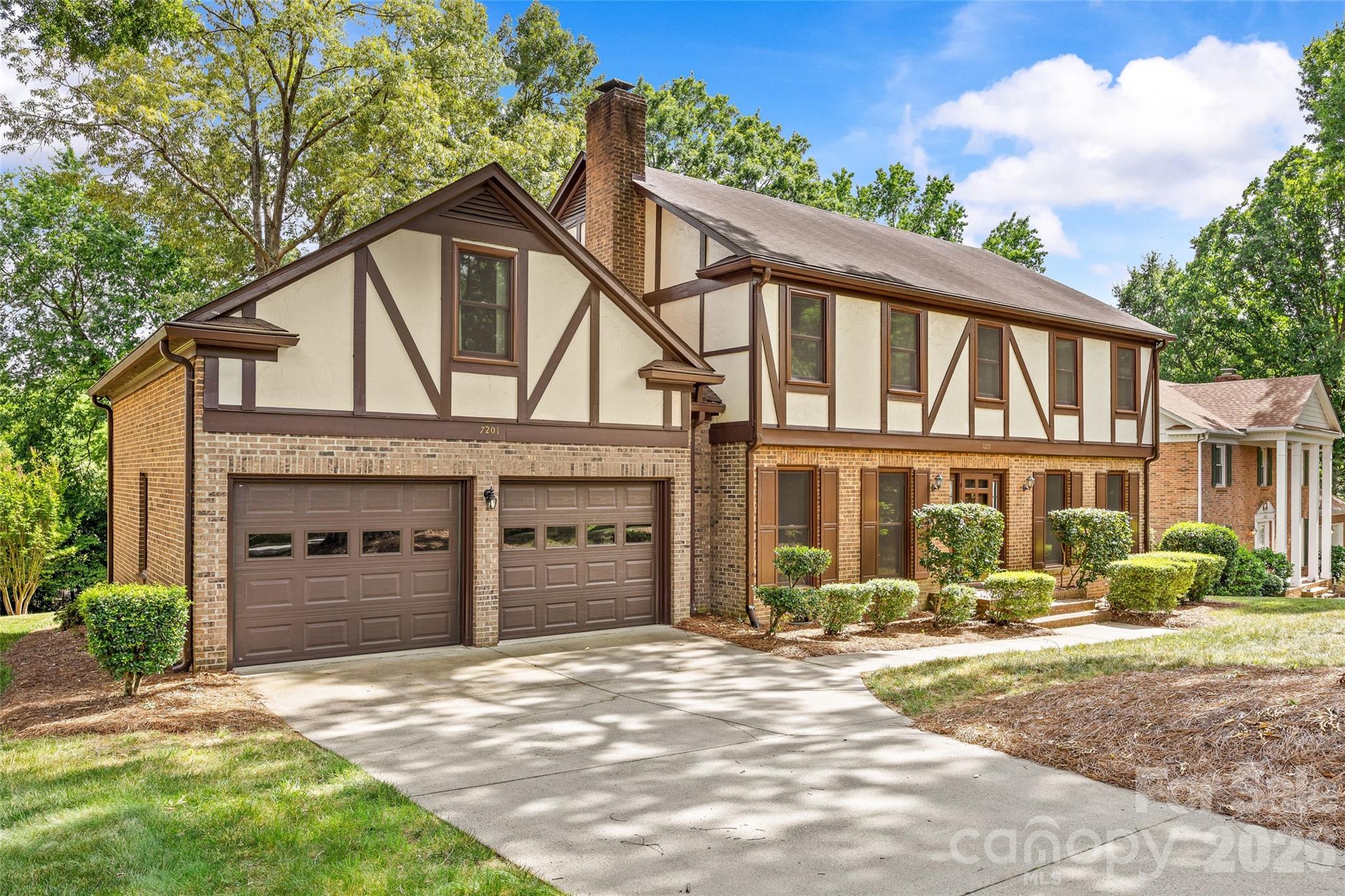 7201 Hopeton Road Charlotte, NC 28210 - Photo 4 of 48