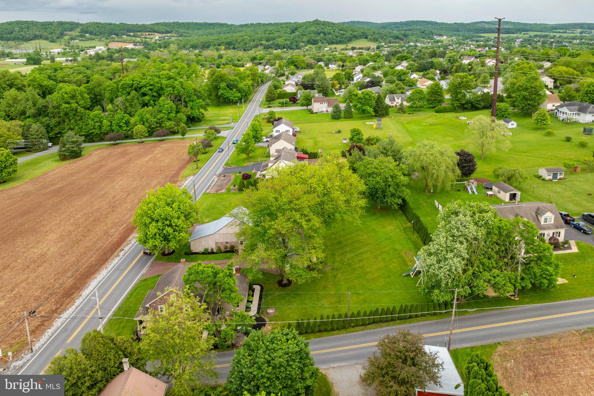 303 Lauschtown Road Denver, PA 17517 - Photo 4 of 92