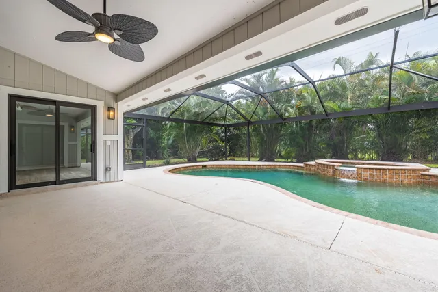 a view of outdoor space