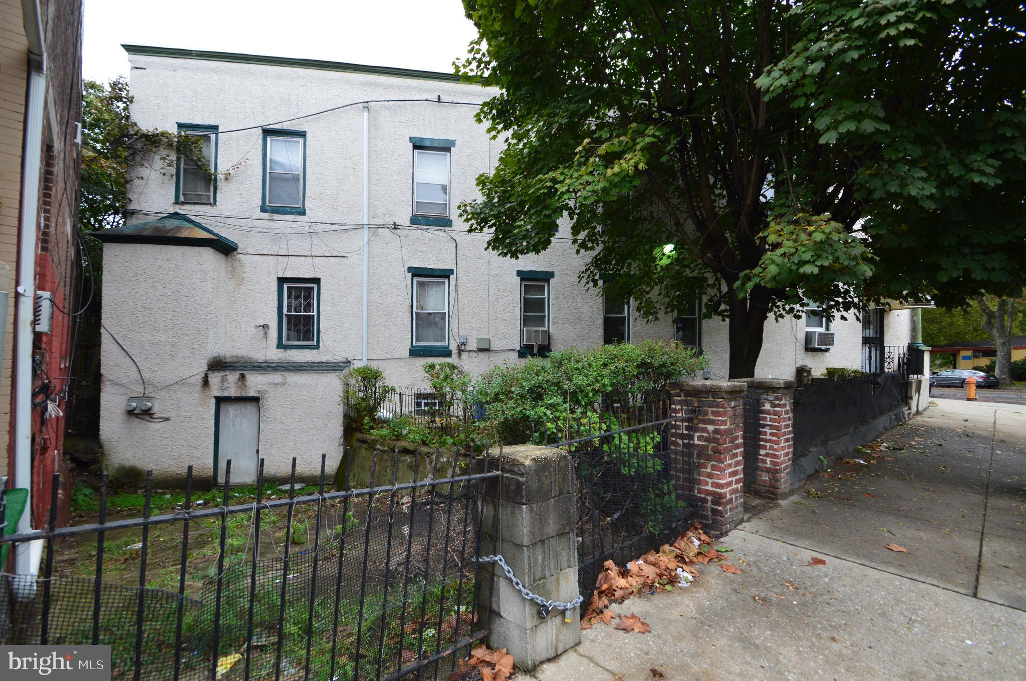 5262 Parkside Avenue Philadelphia, PA 19131 - Photo 3 of 33 Drive way