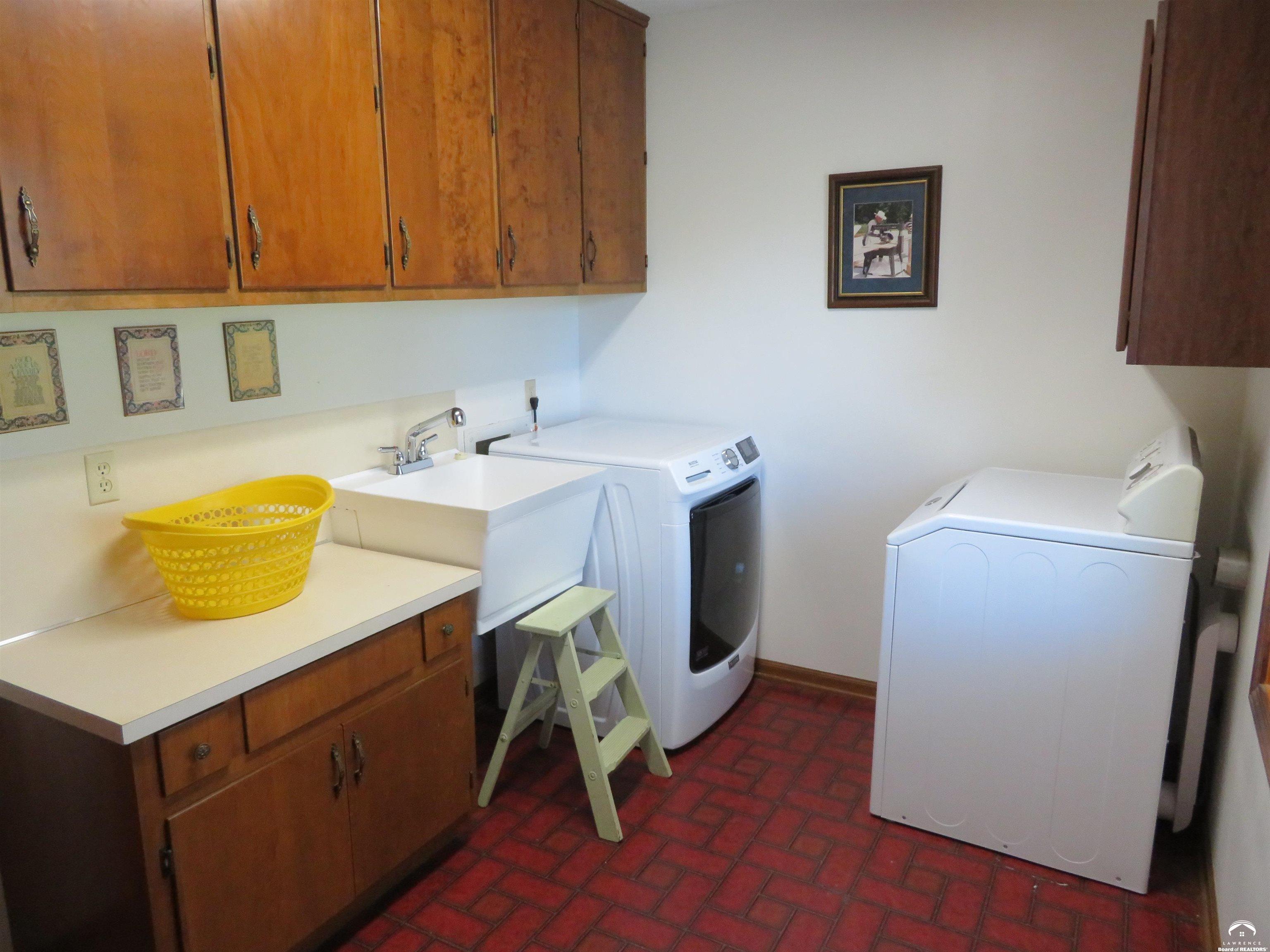 7607 Ferguson Road Ozawkie, KS 66070 - Photo 32 of 98 Gallery Image 32