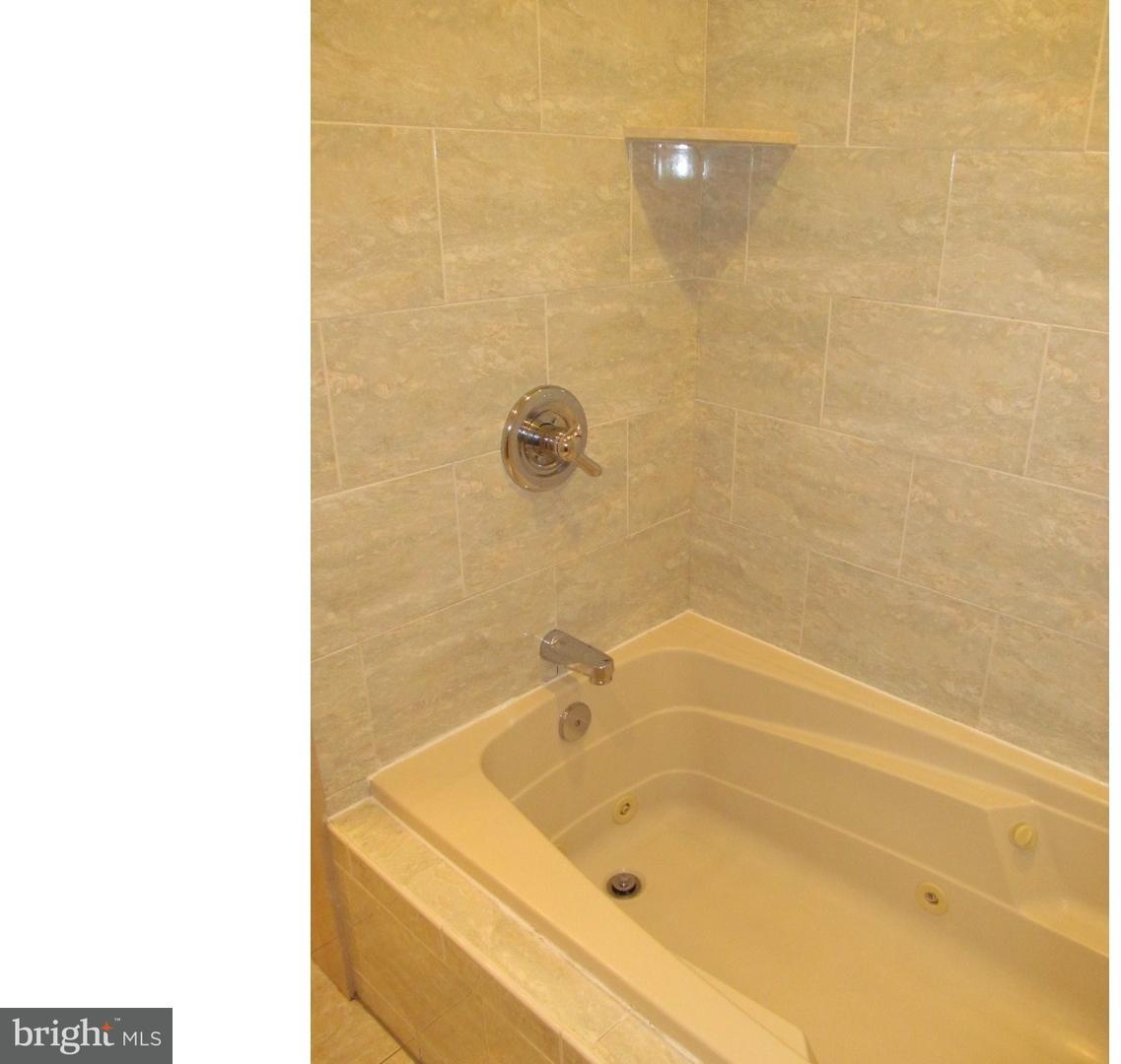 4224 Decatur Street Philadelphia, PA 19136 - Photo 20 of 25 Bathroom