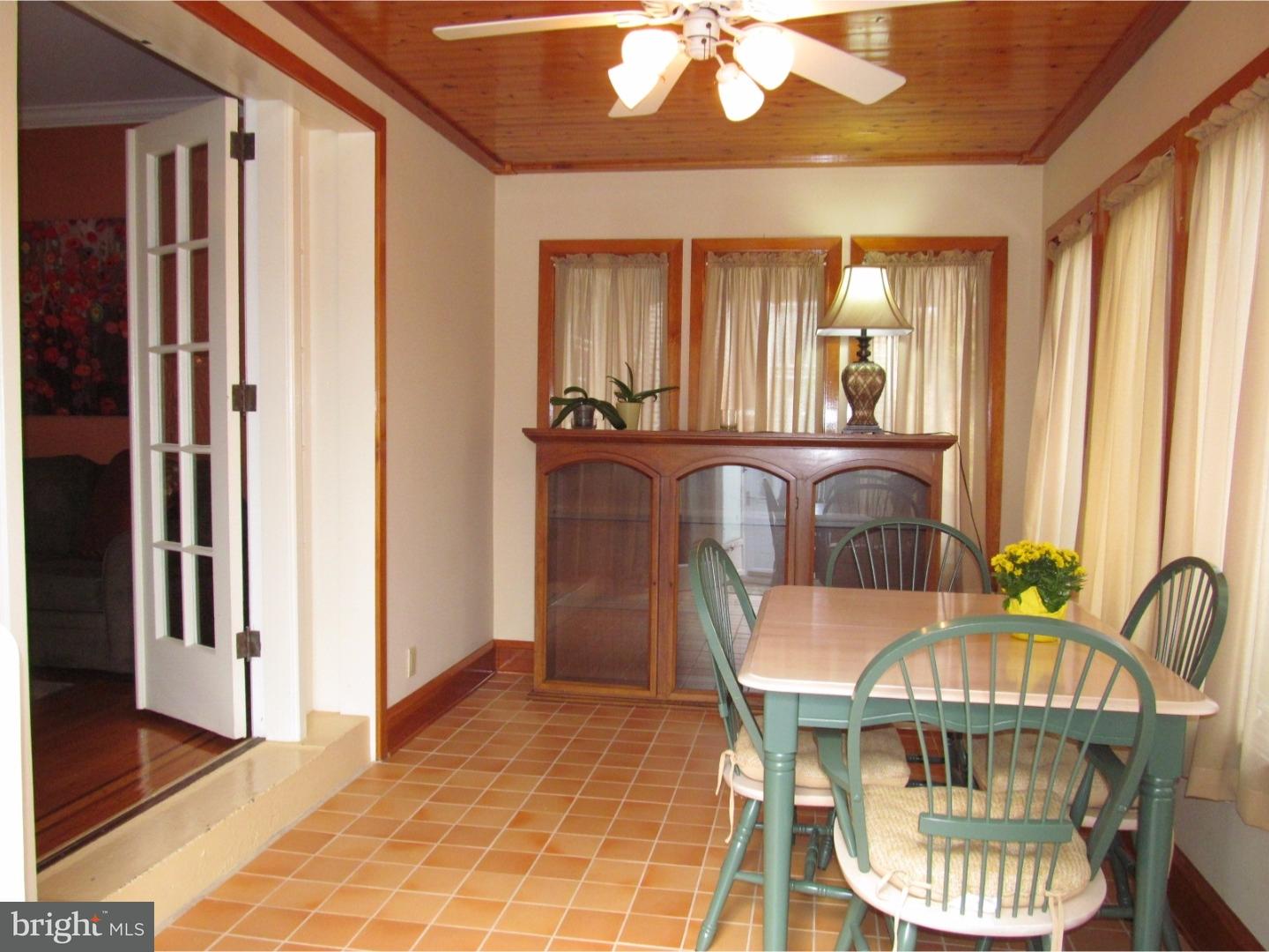 4224 Decatur Street Philadelphia, PA 19136 - Photo 3 of 25 Sun Room