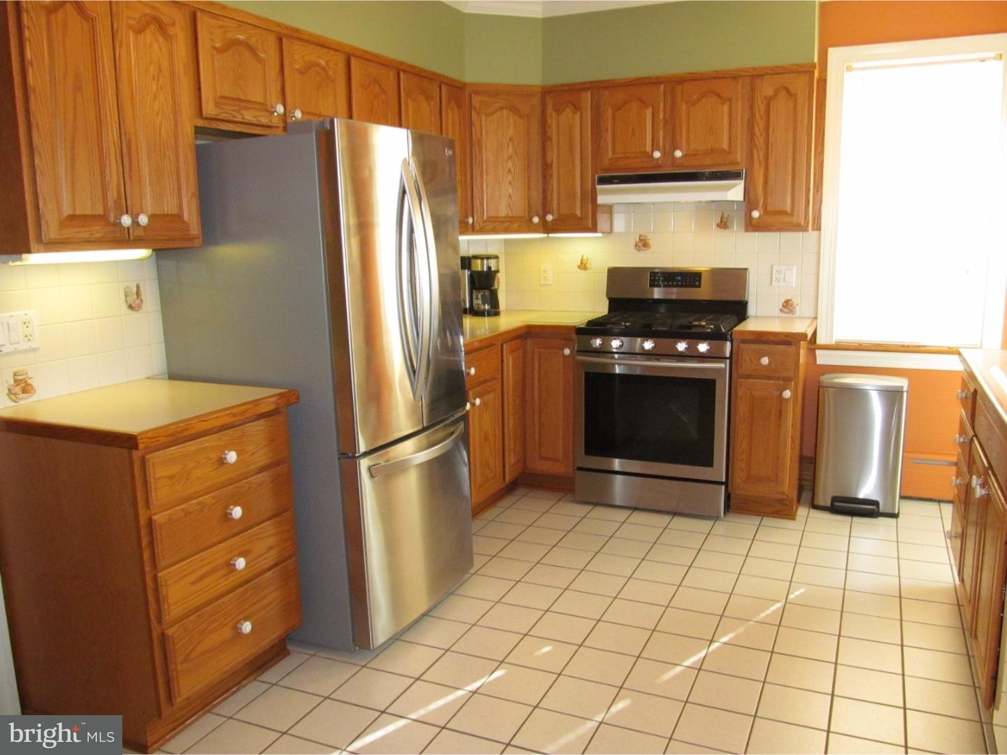 4224 Decatur Street Philadelphia, PA 19136 - Photo 8 of 25 Kitchen