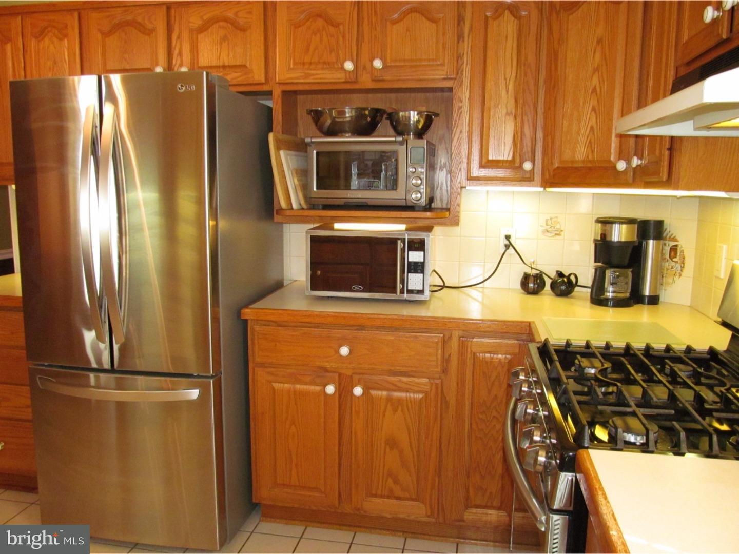 4224 Decatur Street Philadelphia, PA 19136 - Photo 10 of 25 Kitchen
