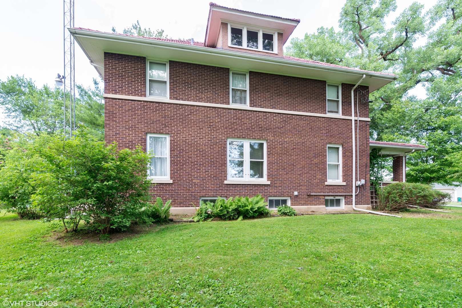 46W930 Main Street Road Elburn, IL 60119 - Photo 3 of 43