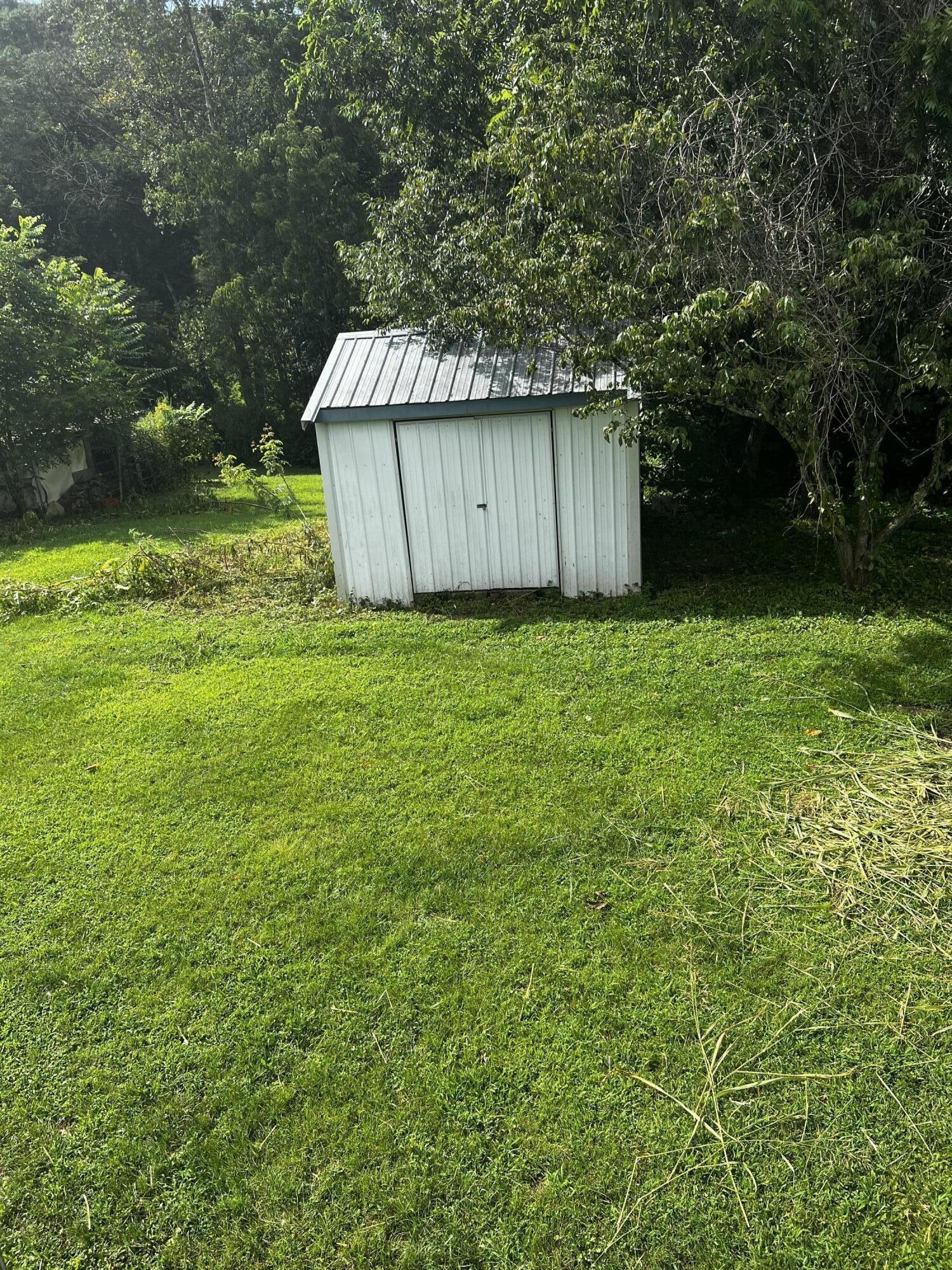 4983 Grundy Road Somerset, KY 42501 - Photo 20 of 22 CEB8F14B-7CB4-4890-9EC7-6A871A0529C1