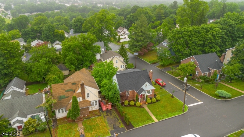 19 Robertson Road West Orange, NJ 07052 - Photo 31 of 39
