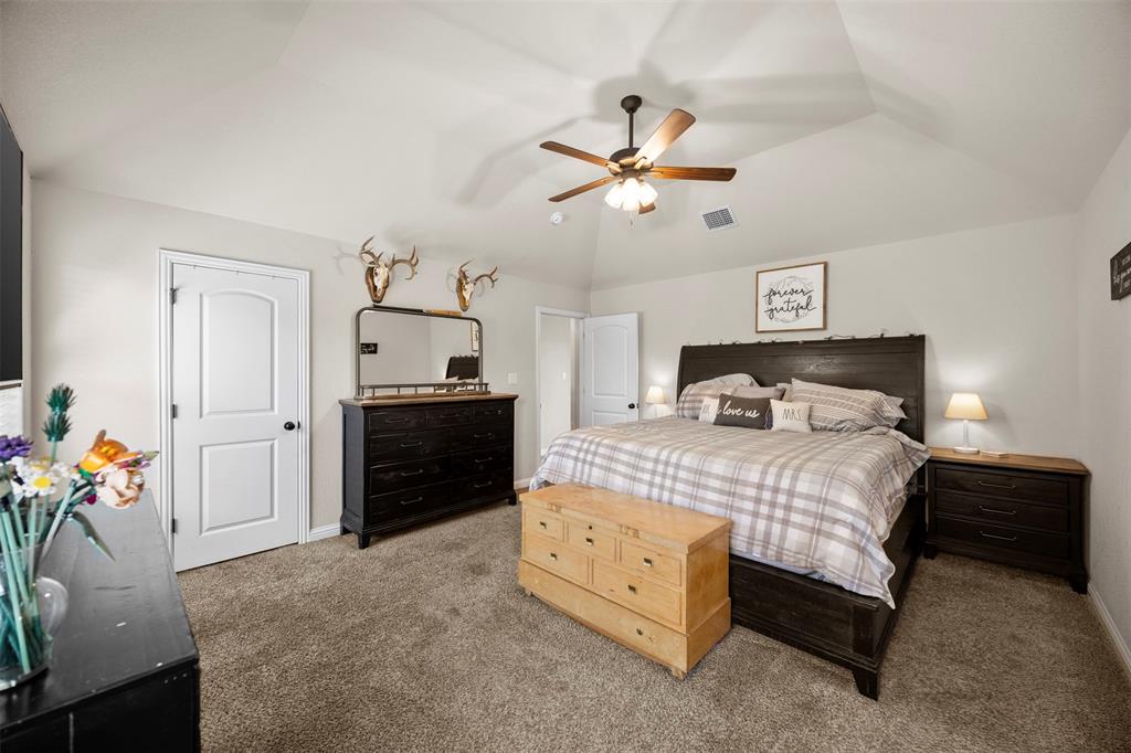 209 Bayless Avenue Godley, TX 76044 - Photo 15 of 30