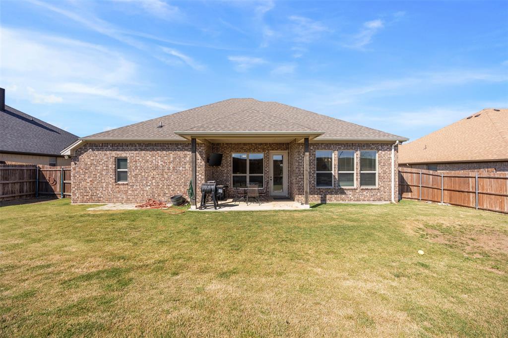 209 Bayless Avenue Godley, TX 76044 - Photo 24 of 30