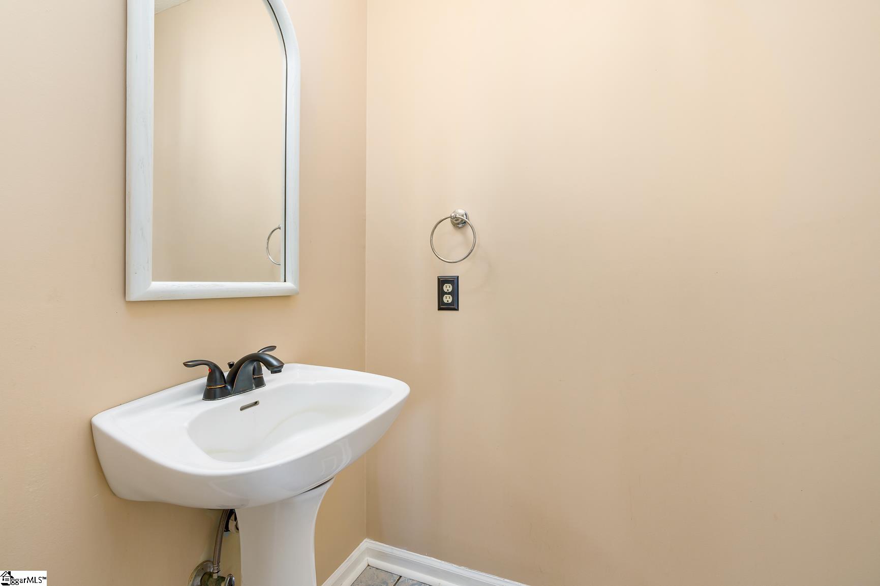 702 Huntington Road Easley, SC 29642 - Photo 20 of 31 Gallery Image 20