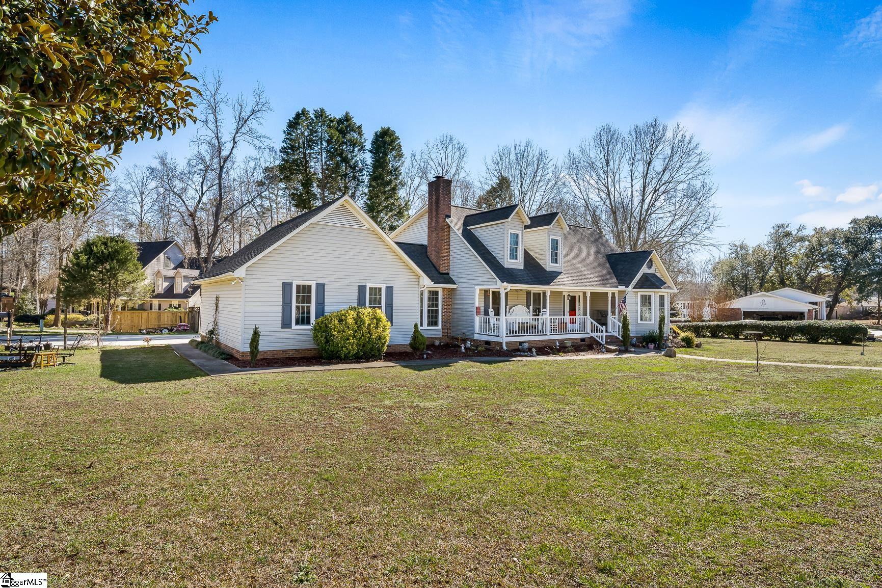 702 Huntington Road Easley, SC 29642 - Photo 2 of 31 Gallery Image 2